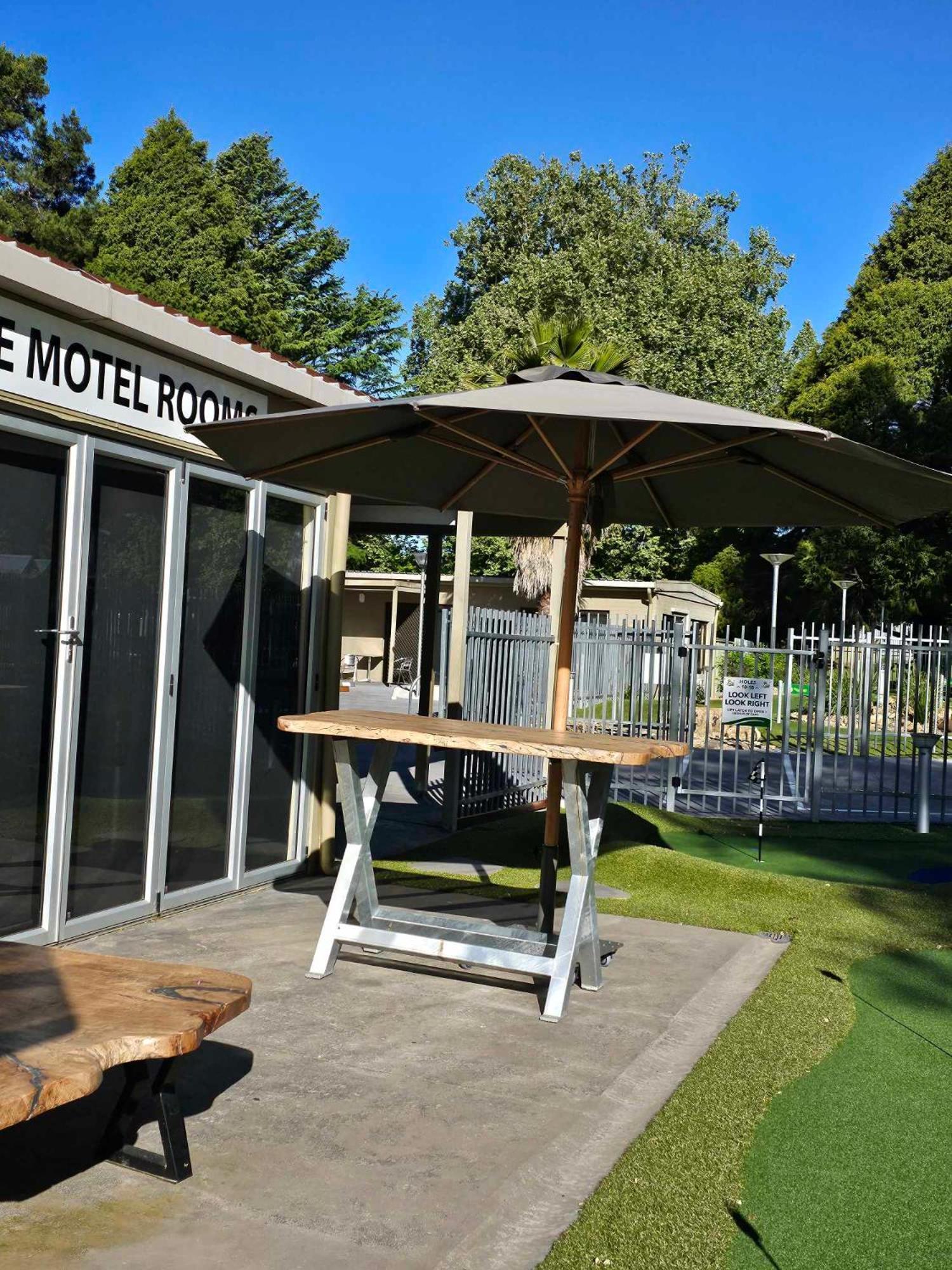 The Bright Motor Inn Exterior photo